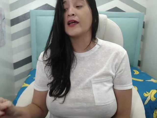 Live sex webcam photo for LiaCamsLatina #273819166