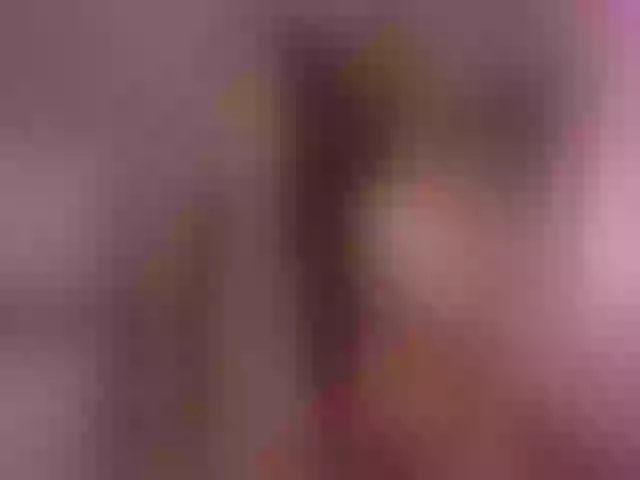 Live sex webcam photo for LiaCromwell #288053125