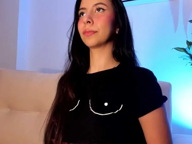 Live sex webcam photo for LiaCromwell #288053139
