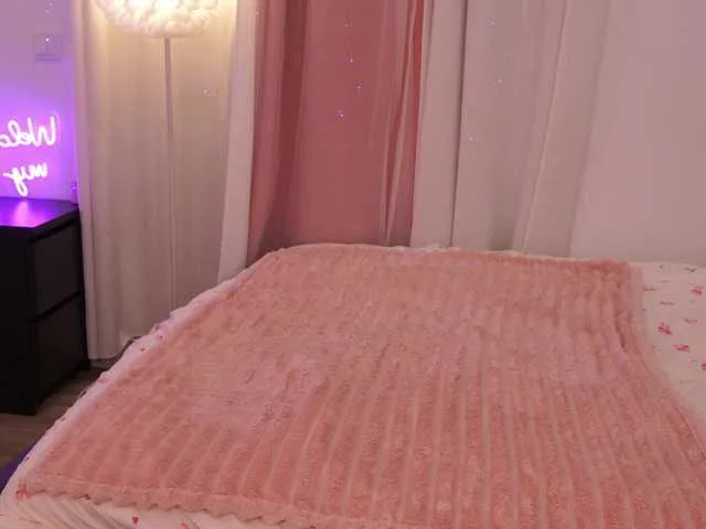 Live sex webcam photo for LiaGotti #291632309