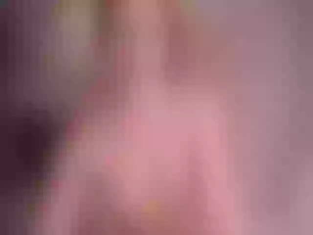 Live sex webcam photo for LiaPearce #288041774