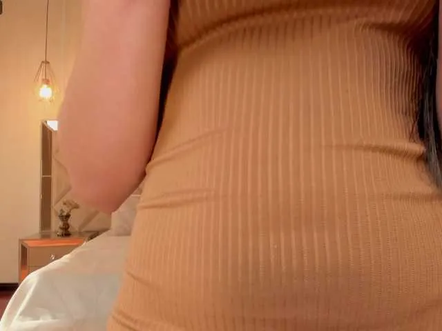 Live sex webcam photo for LiaPearce #288041861