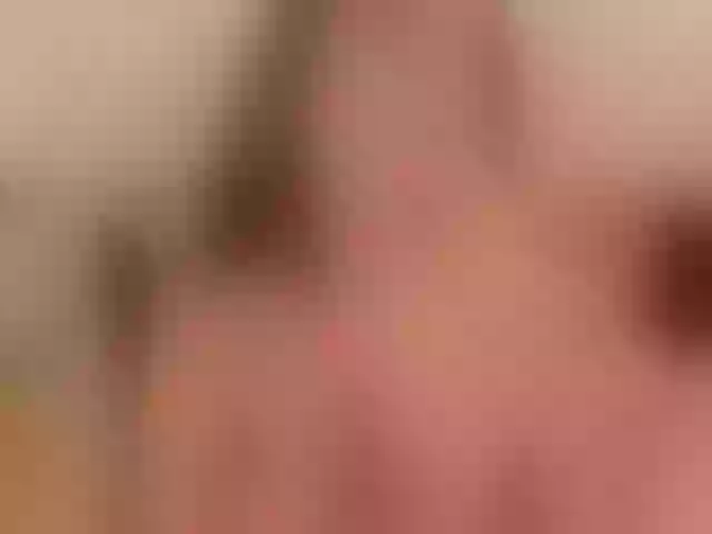 Live sex webcam photo for LiaPearce #288041875