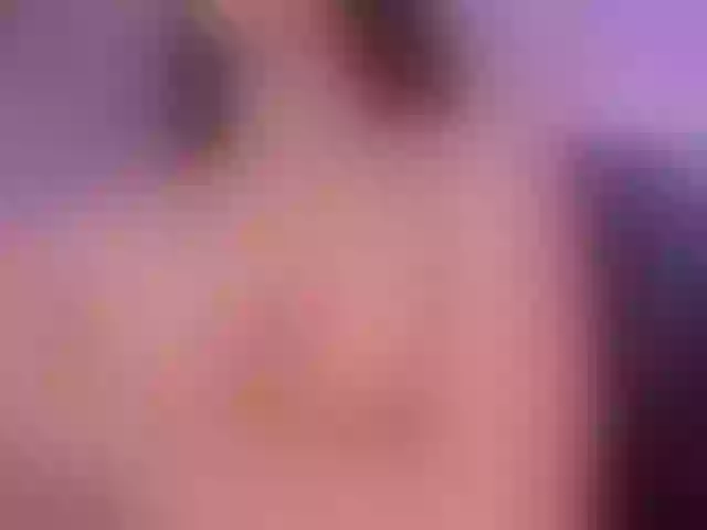 Live sex webcam photo for LiaPearce #288041986