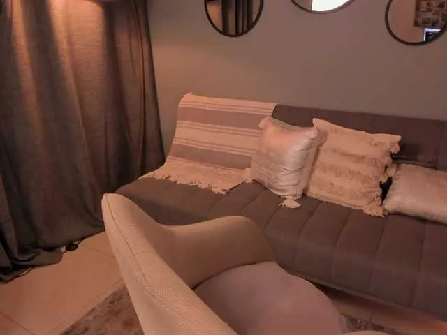Live sex webcam photo for LiaPearce #288042003