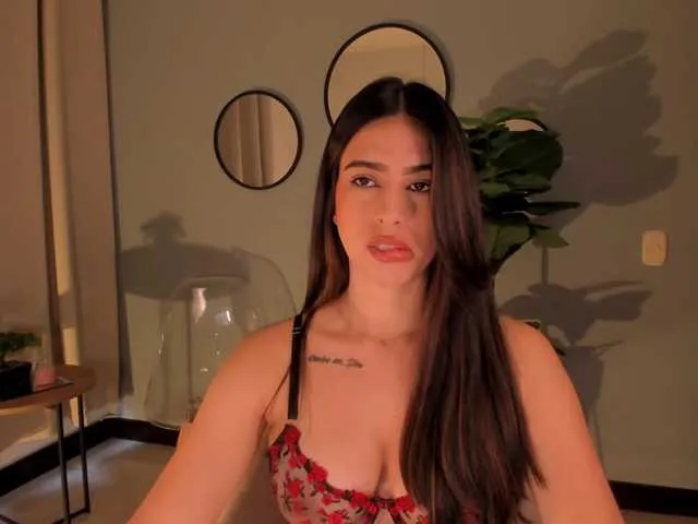 Live sex webcam photo for LiaPearce #290984325