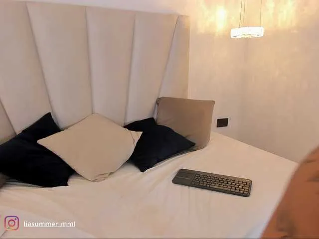 Live sex webcam photo for LiaSummer-mml #277173900