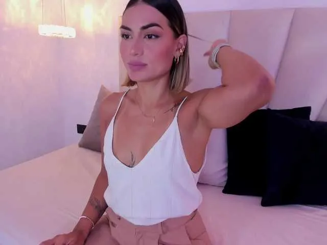 Live sex webcam photo for LiaSummer-mml #277359424