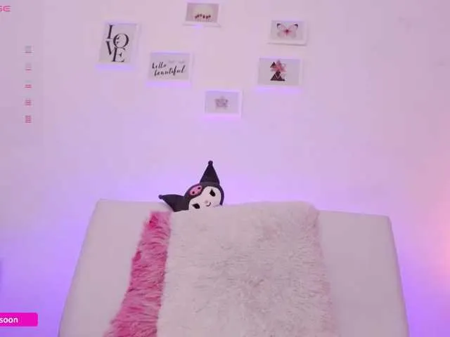 Live sex webcam photo for LiaTomson #290761424