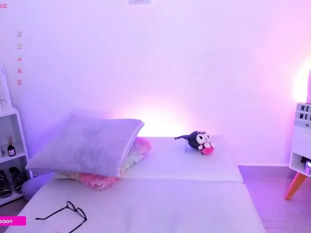 Live sex webcam photo for LiaTomson #291483903