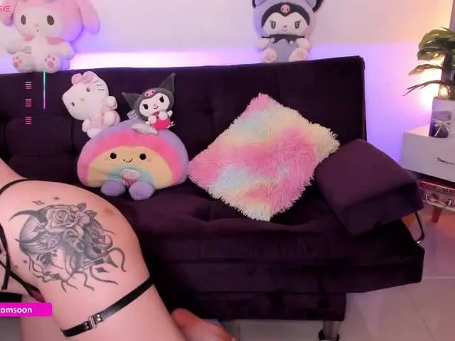 Live sex webcam photo for LiaTomson #291697454