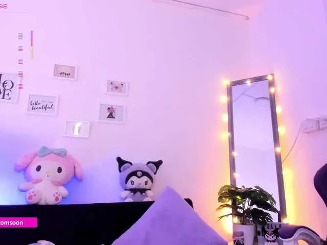 Live sex webcam photo for LiaTomson #291762561