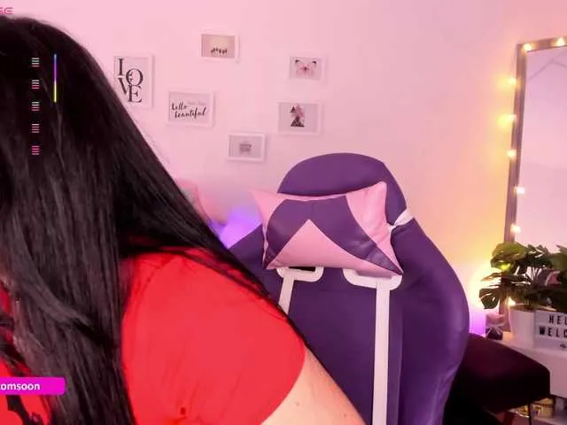 Live sex webcam photo for LiaTomson #291875660