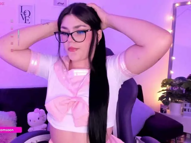 Live sex webcam photo for LiaTomson #291910791