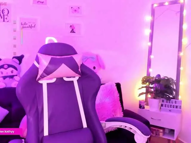 Live sex webcam photo for LiaTomson #291929599