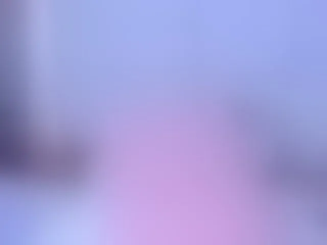 Live sex webcam photo for LiaaGenner #293658548