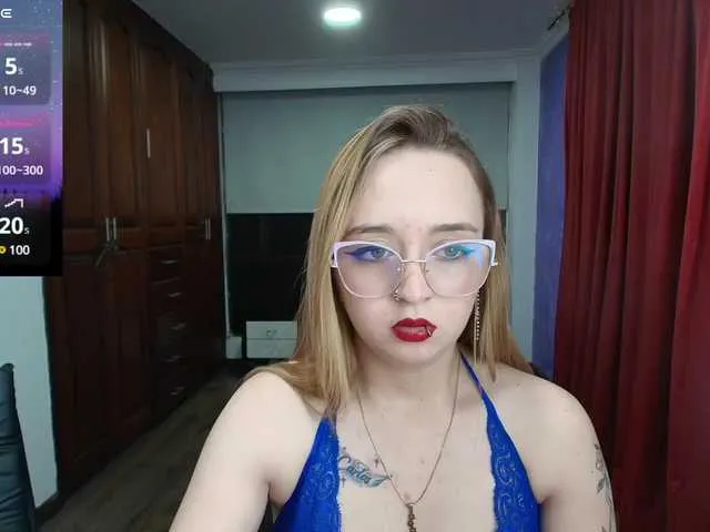 Live sex webcam photo for LiaaRoberts #290163282