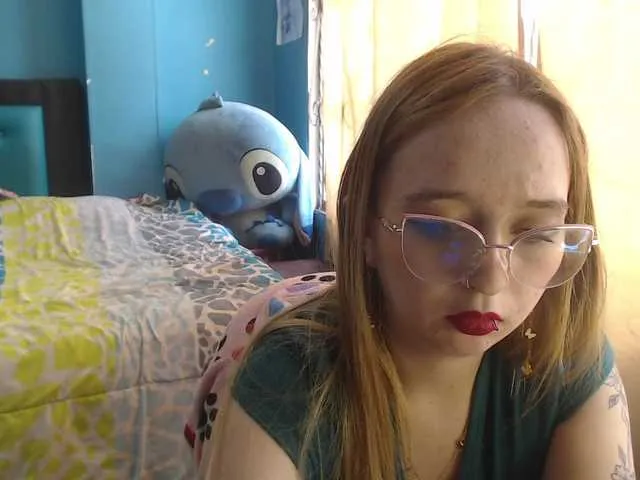 Live sex webcam photo for LiaaRoberts #290422903