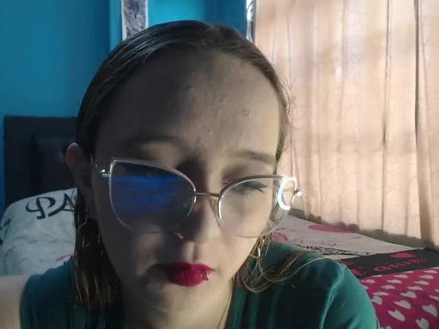 Live sex webcam photo for LiaaRoberts #291118712