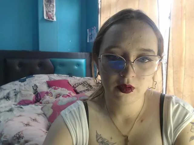 Live sex webcam photo for LiaaRoberts #291191314