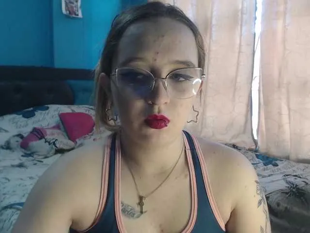Live sex webcam photo for LiaaRoberts #291238103