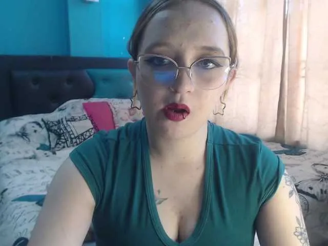 Live sex webcam photo for LiaaRoberts #291271867