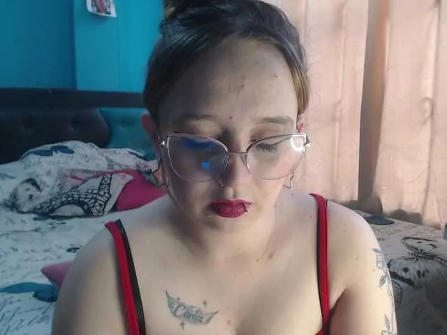 Live sex webcam photo for LiaaRoberts #291278360