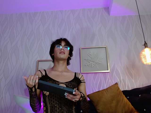 Live sex webcam photo for LiamTaylor #276688308