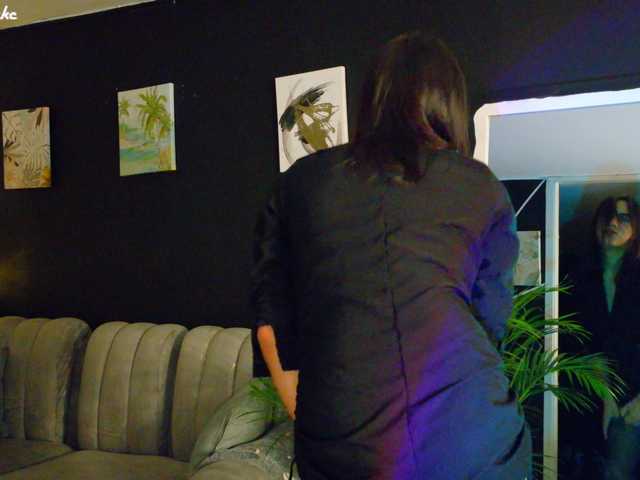 Live sex webcam photo for LiamTaylor #291321544