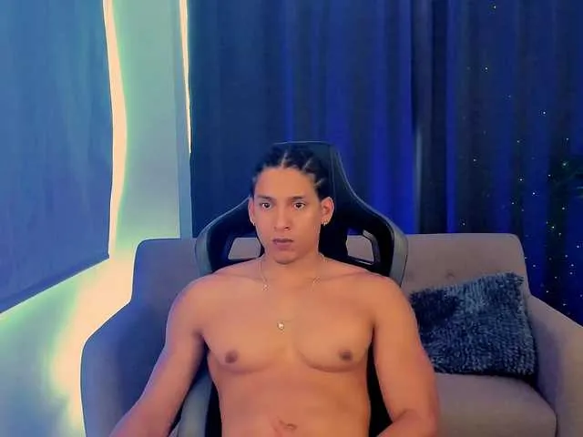 Live sex webcam photo for LiamVolkov #291153711