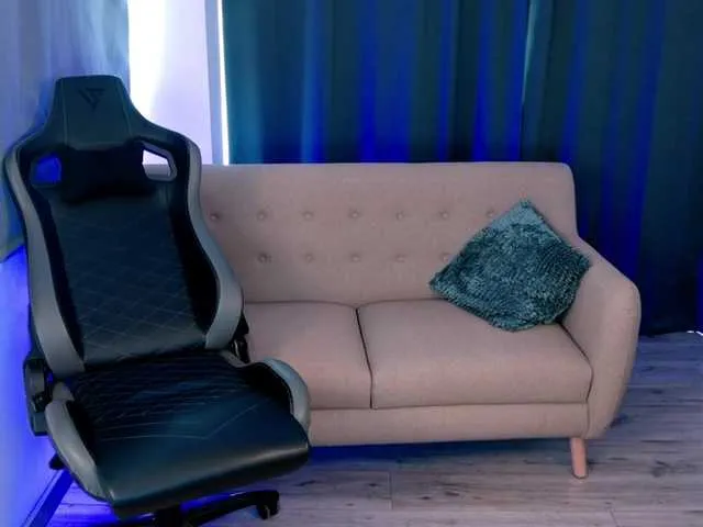 Live sex webcam photo for LiamVolkov #291743890