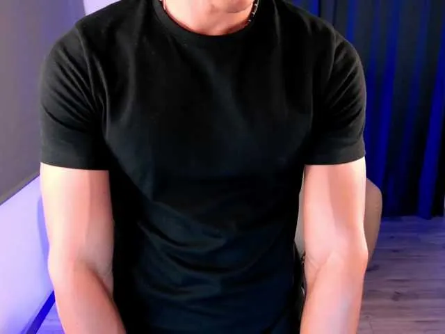 Live sex webcam photo for LiamVolkov #291747975