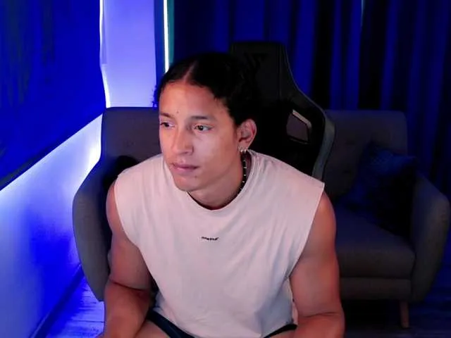 Live sex webcam photo for LiamVolkov #291790304