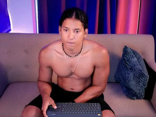 Live sex webcam photo for LiamVolkov #291830278