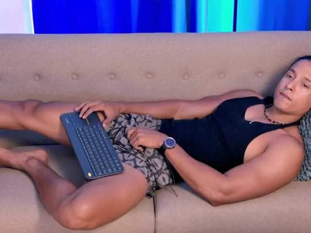 Live sex webcam photo for LiamVolkov #291968216