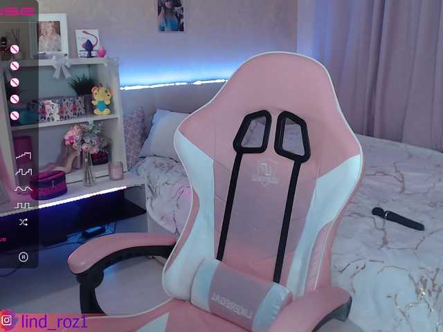 Live sex webcam photo for LianaSweet #272319048