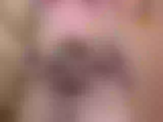 Live sex webcam photo for LianaYun #274447520