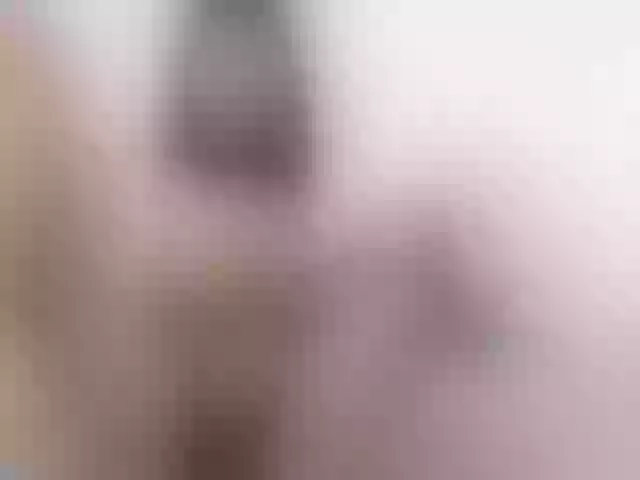 Live sex webcam photo for LianaYun #276595032
