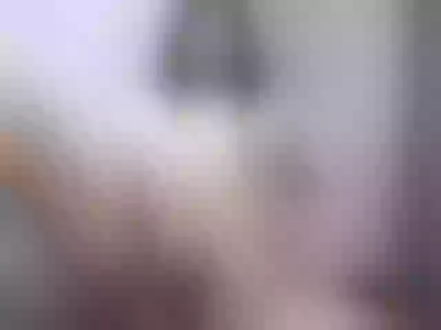 Live sex webcam photo for LianaYun #276601248