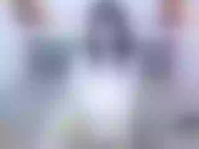 Live sex webcam photo for LianaYun #276677809
