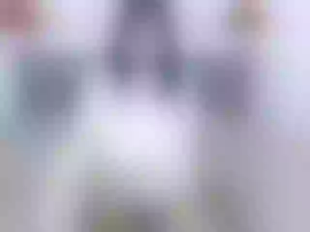 Live sex webcam photo for LianaYun #276704801
