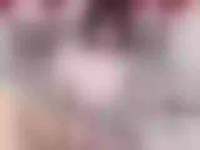 Live sex webcam photo for LianaYun #277525010