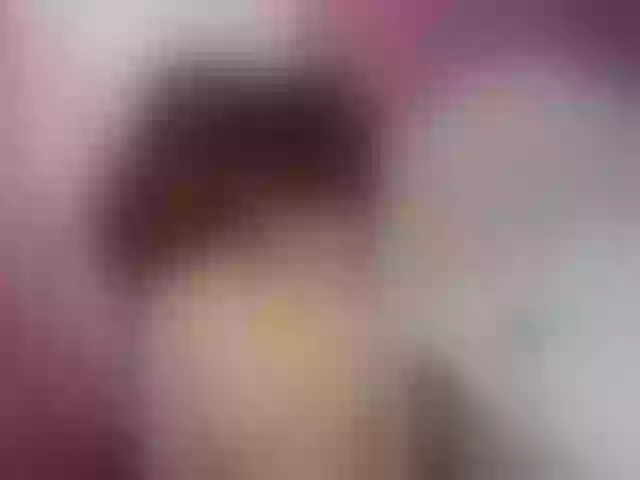 Live sex webcam photo for LianaYun #291501455