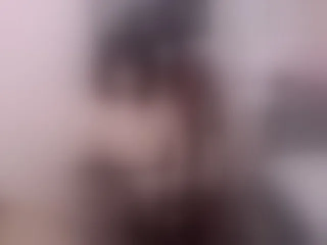 Live sex webcam photo for LianaYun #291669143