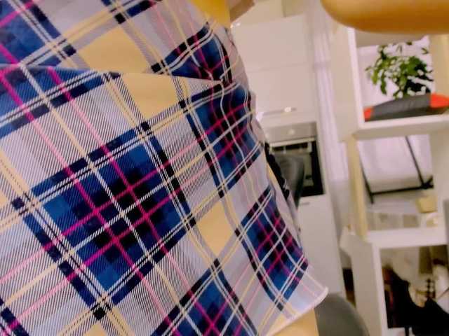 Live sex webcam photo for LianaYun #292049030