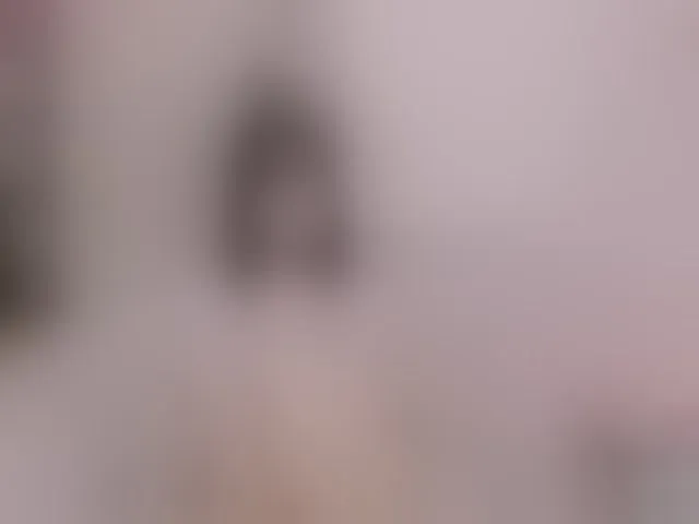 Live sex webcam photo for LianaYun #292447715