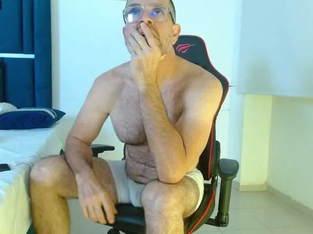 Live sex webcam photo for Lianmilk69 #275788481