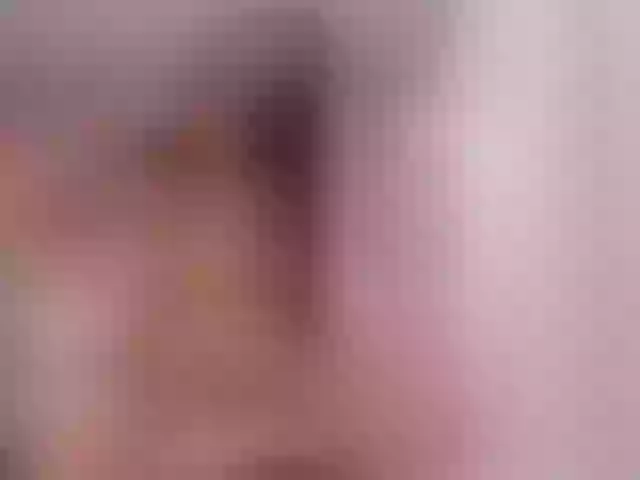 Live sex webcam photo for LianneRougue #271877975