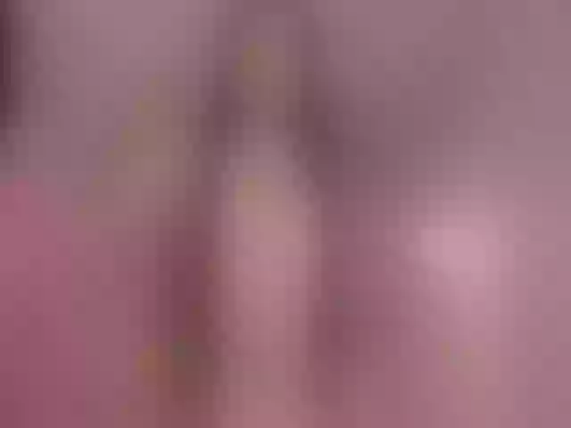 Live sex webcam photo for LianneRougue #272506567