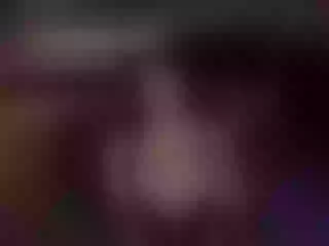 Live sex webcam photo for LianneRougue #290279255